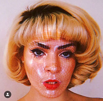маска за лице на Инстаграм Сториес