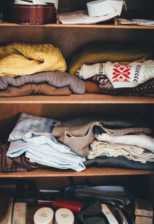 јесење фото идеје за инстаграм - плетени џемпери у ормару