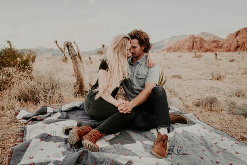 Јесенске идеје за Инстаграм за пикник за двоје заљубљених